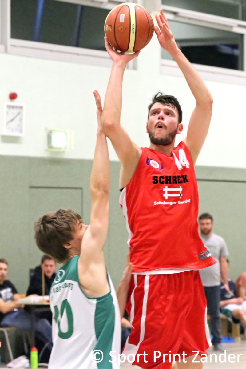 Stephan Schneider auf Korbjagd für Gut Heil Zerbst // Foto: Sport Print Zander